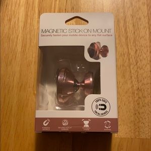 Magnetic Stick-On Mount Rose gold